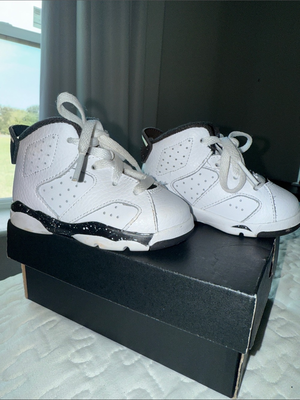 Jordan 6 Retro Kids Reverse Oreo